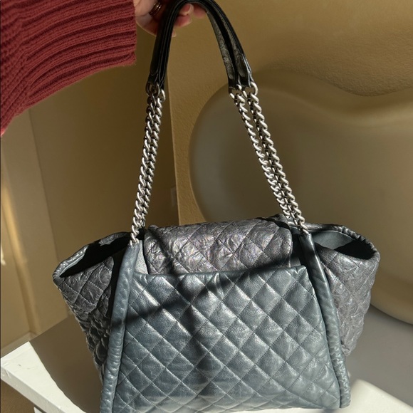 AUTH Chanel Tote Flap Bag - Picture 13 of 15